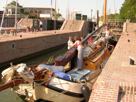 Schip 990025  Tjalk Muiden  Jacobsschelp